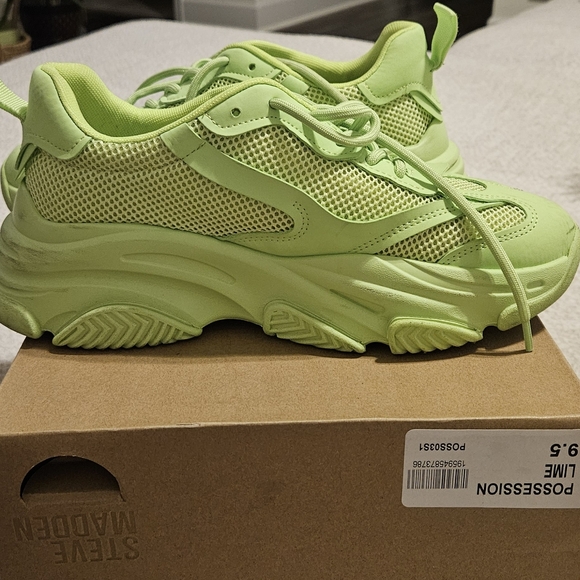 Steve Madden Possession Platforms - Picture 4 of 5